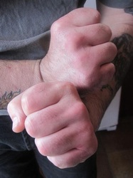 Kung Fu, Conditioning Knuckles